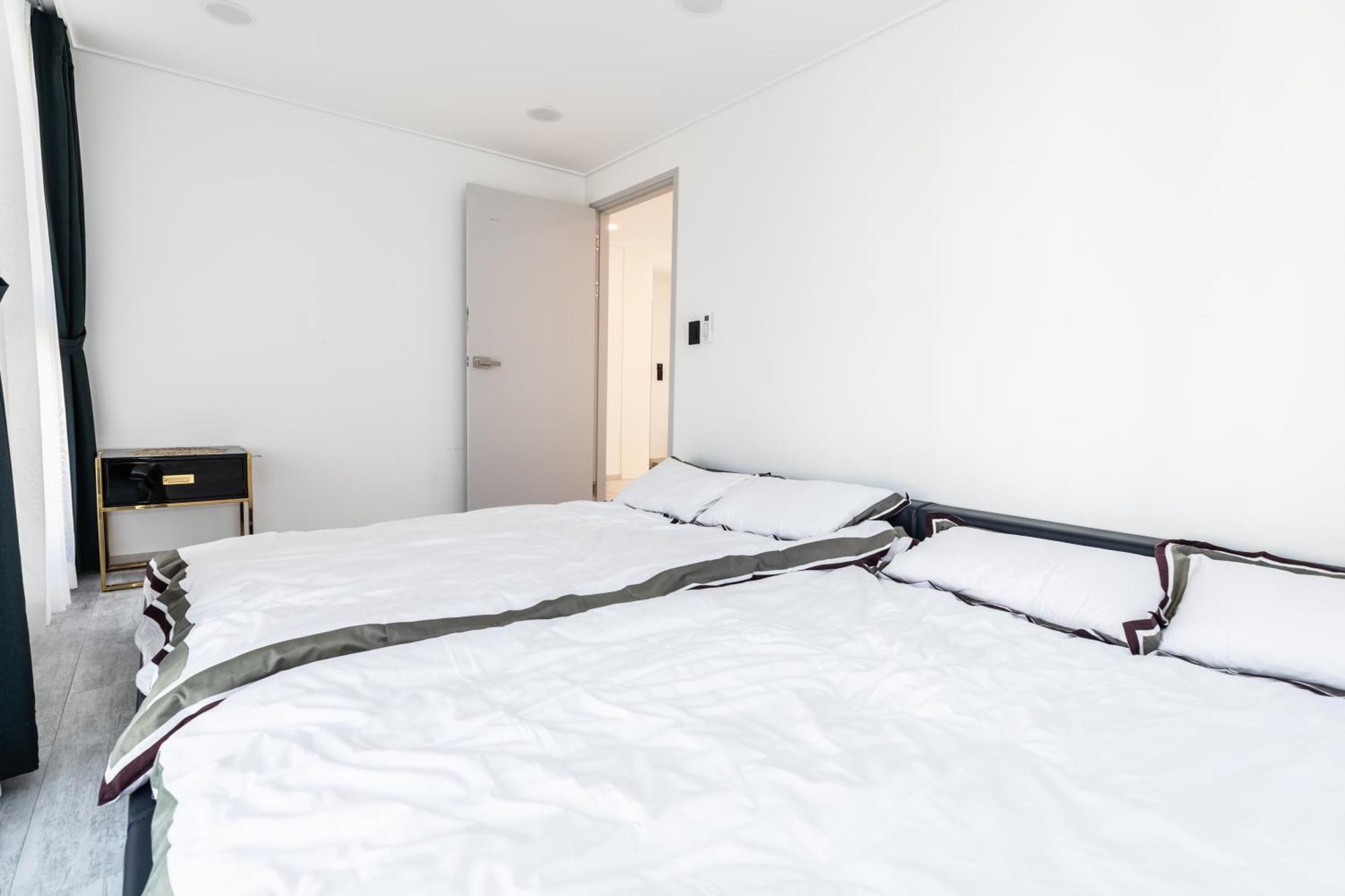 La Vie Est Belle Hotel Incshon Szoba fotó