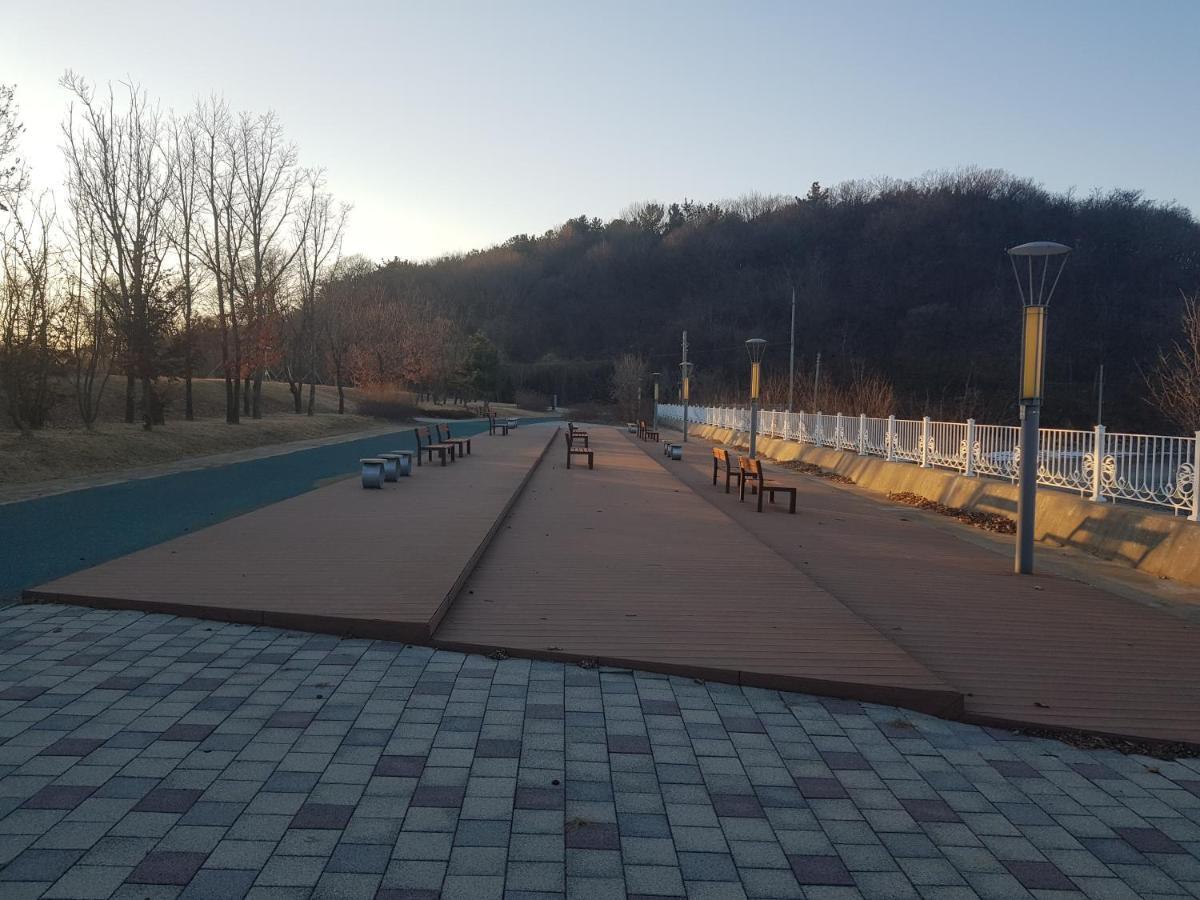 La Vie Est Belle Hotel Incshon Kültér fotó